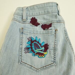 ROCAWEAR Women's Size 9 Light Wash Embroidered Blue Jeans